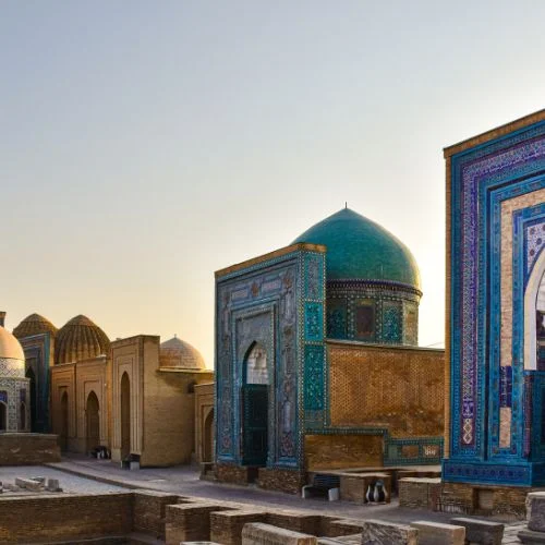 artesanos-uzbekos-tejedores-seda